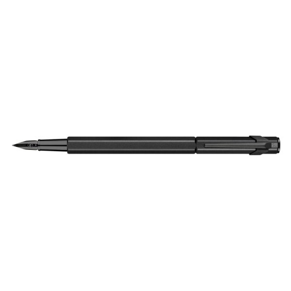 Pióro wieczne CARAN D'ACHE 849, Black Code, M, czarne