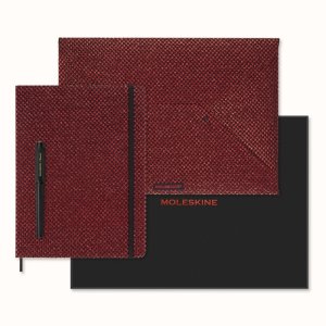 Zestaw kolekcjonerski MOLESKINE Shine, teczka  +  pióro wieczne Kaweco  +  niedatowany planer, metaliczny czerwony