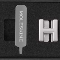 Przypinka MOLESKINE H, srebrna